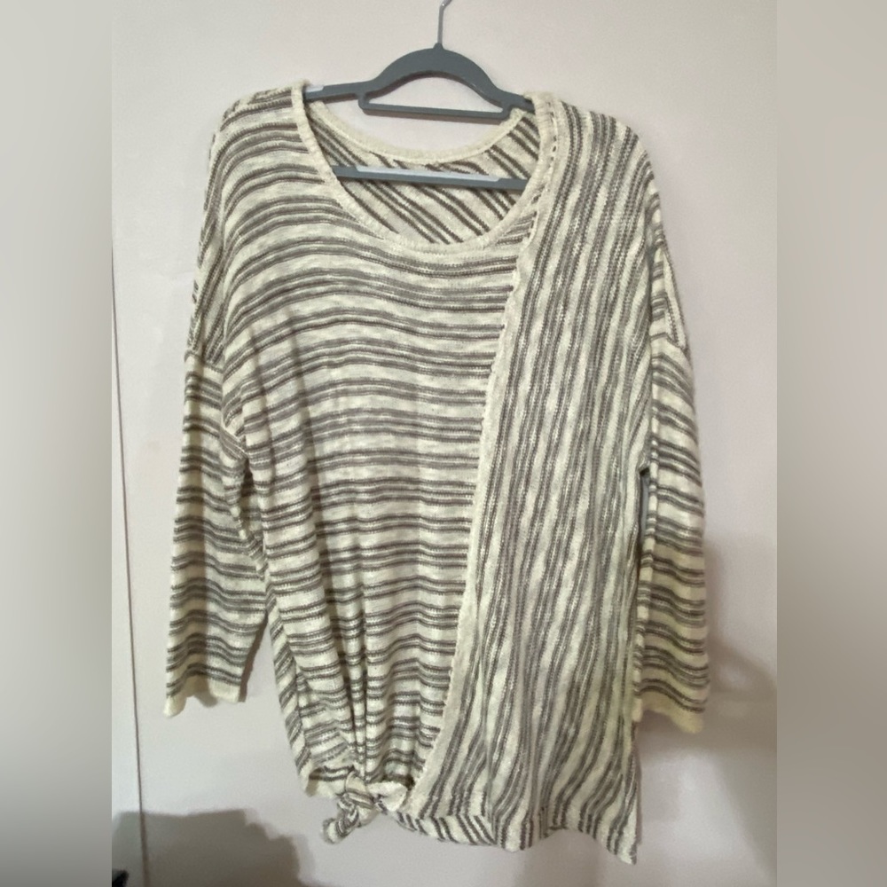 Democracy 3/4 Length Sleeve Sweater